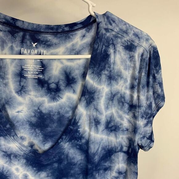 American Eagle Tie Dye V-Neck Tee Small - Picture 2 of 5